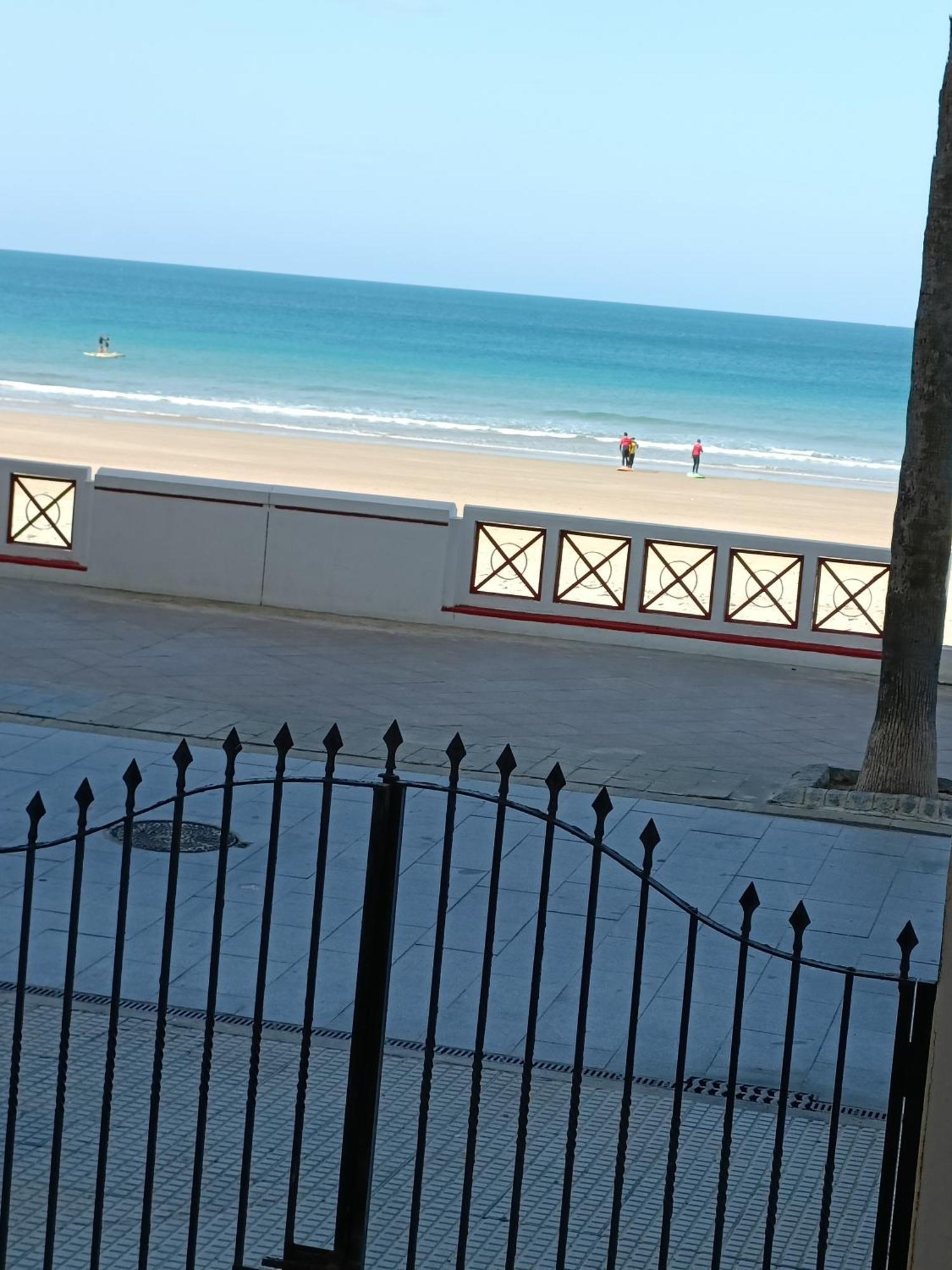 Apartamento Candari Playa En Cadix Extérieur photo